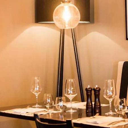 Comm Airport 호텔 3*