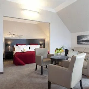 Otel Comm Airport Poznan