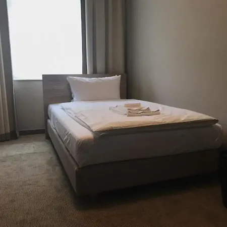 Comm Airport 3* Poznań