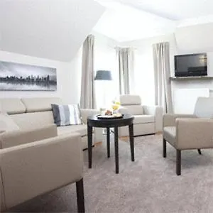 Hotell Comm Airport 3*