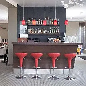 Hotell Comm Airport Poznań