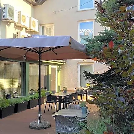 Comm Airport Hotel