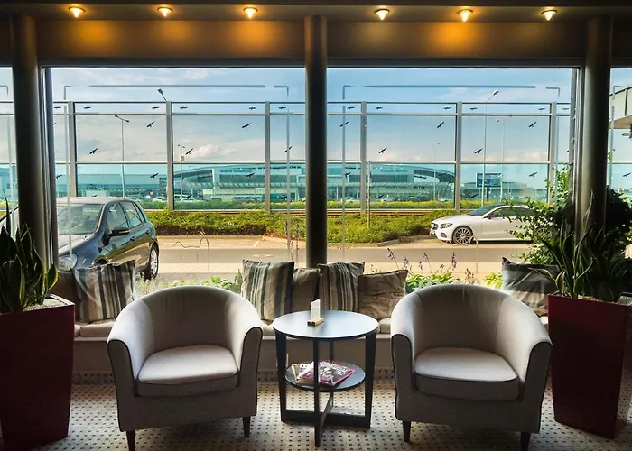 Comm Airport 酒店 波兹南