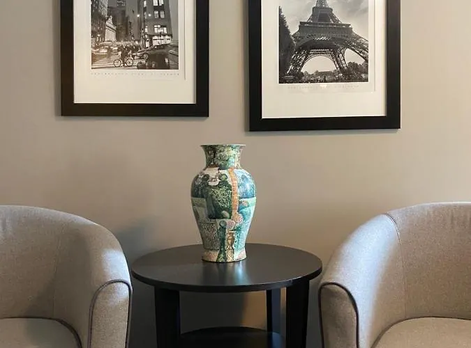 Comm Airport 酒店 3*